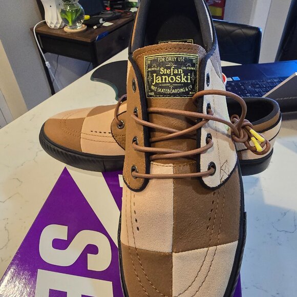 NIKE SB Zoom Janoski OG+ Premium HQ1629-200 Light British Tan Mens Size 10 NEW - Picture 2 of 16